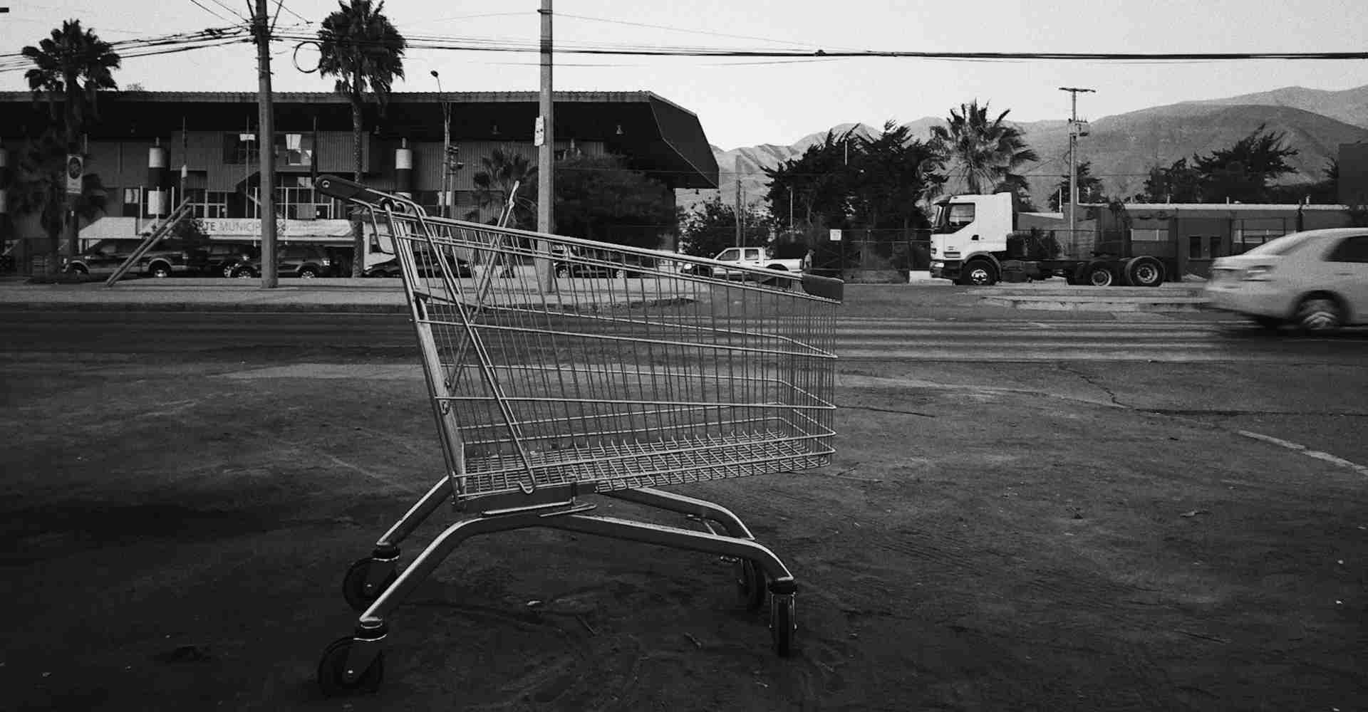 A photo of a grey shopping cart by Alejandro MAVVV on Unsplash