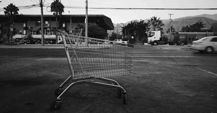 A photo of a grey shopping cart by Alejandro MAVVV on Unsplash